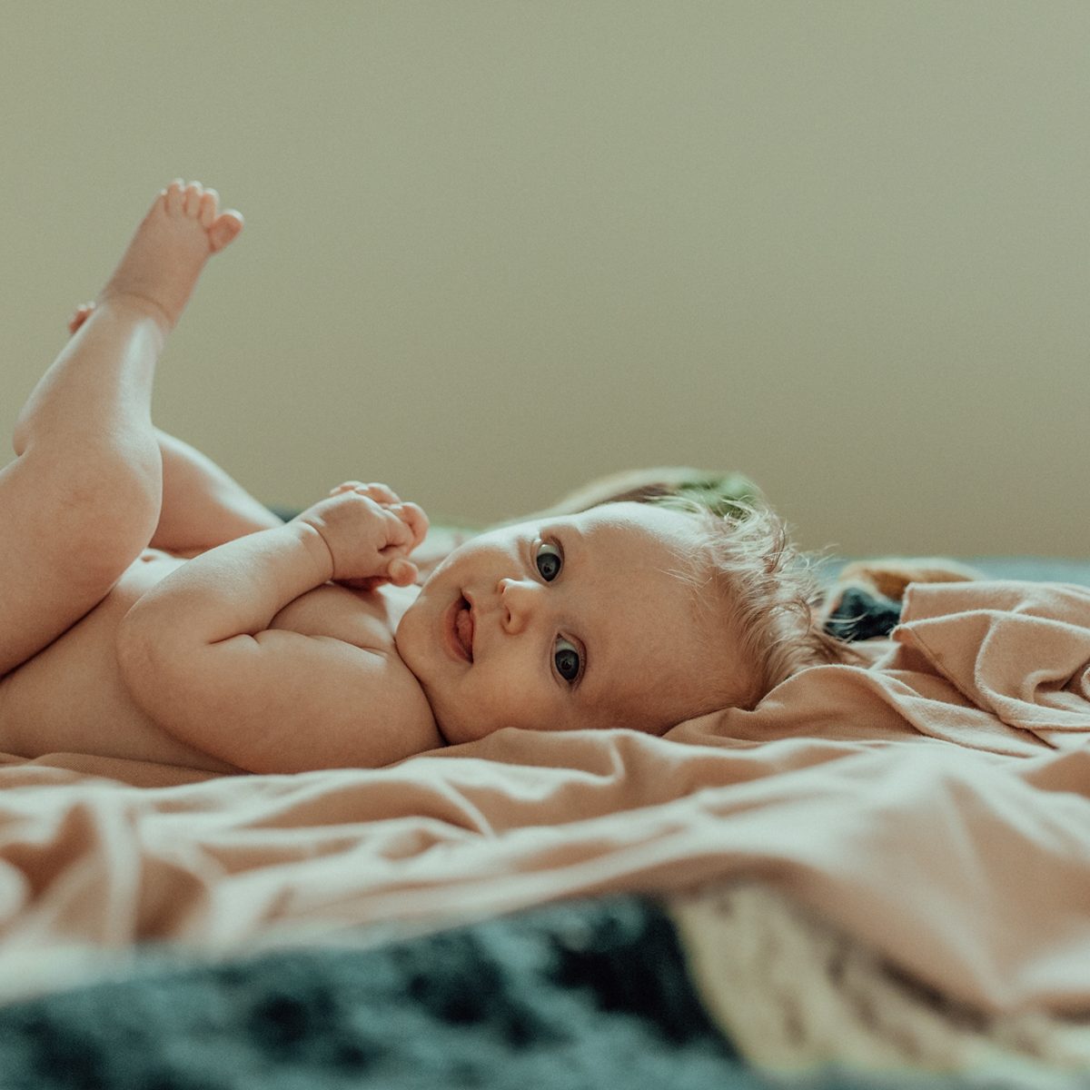 How to take photos of your newborn using your iPhone