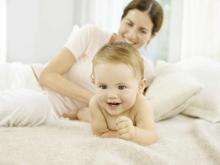 How to gently clean and care for baby’s sensitive nappy area